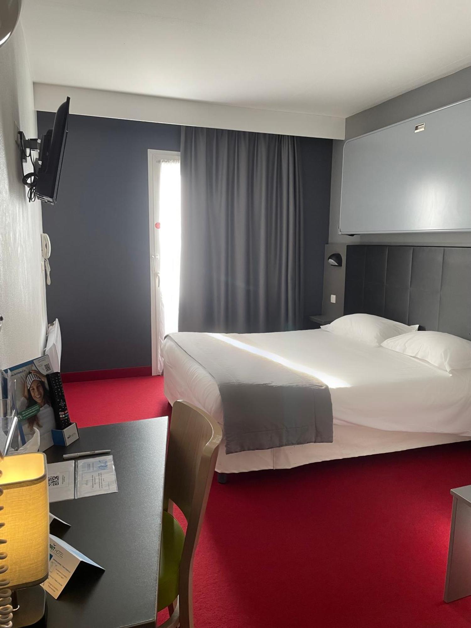 Brit Hotel Marvejols Quarto foto